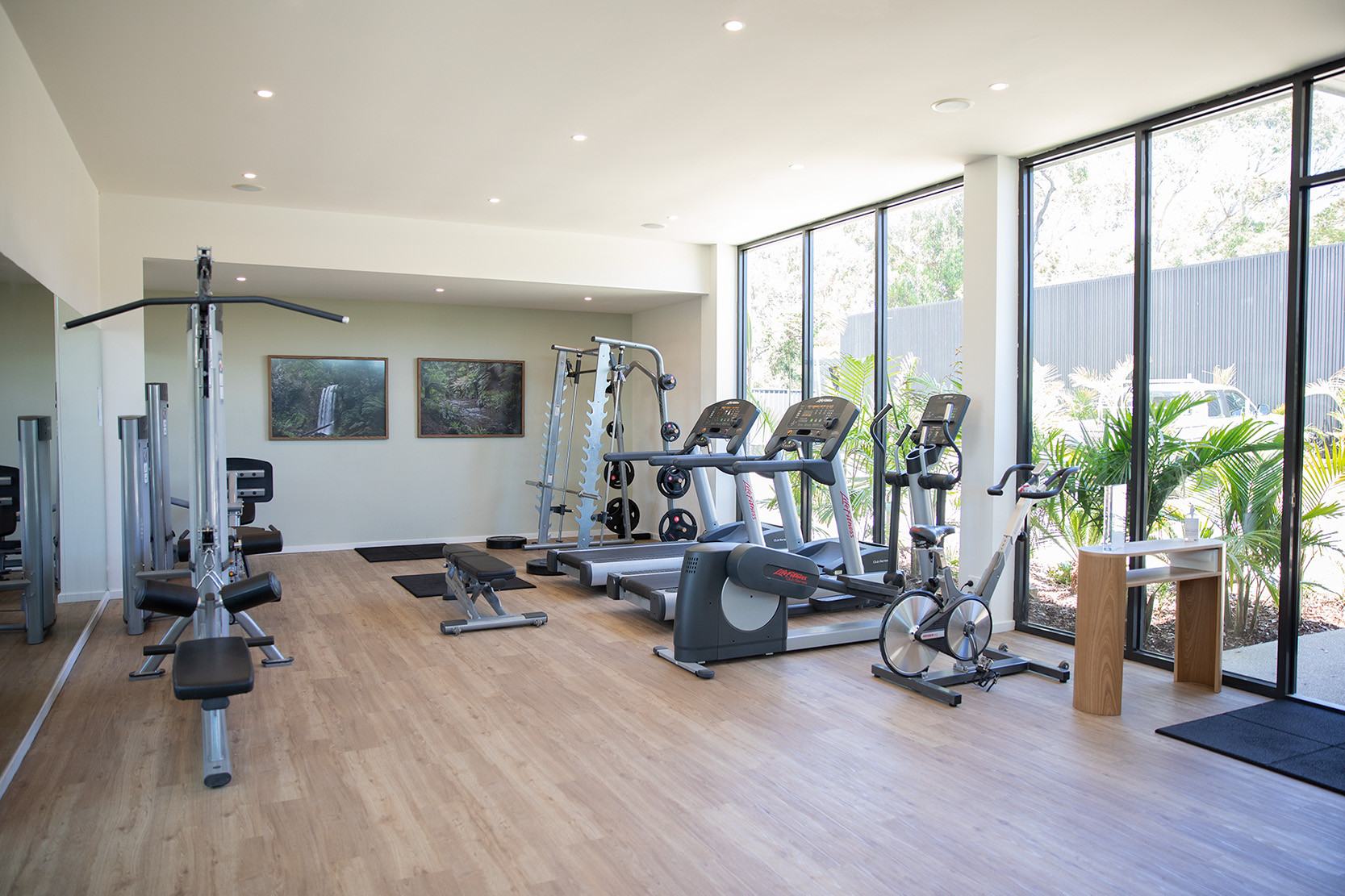 6739be_183d533b2ba84a1a8695ed3faebd220emv2 1